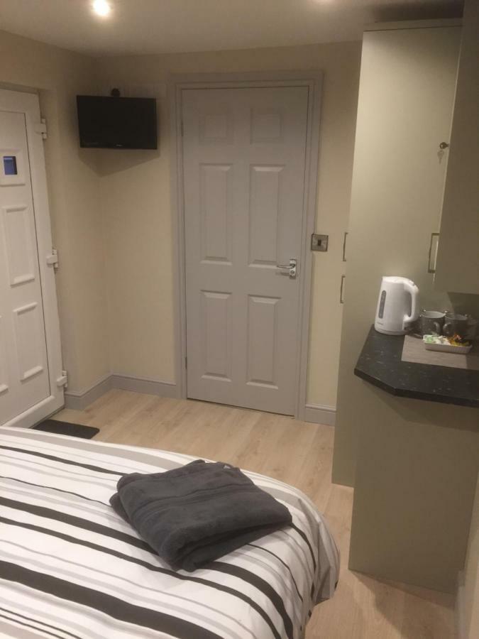 Private En-Suite Guestroom 루틴 외부 사진